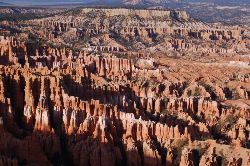 <i><b>0400-Bryce Canyon</b></i>